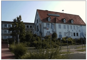 Schulhaus Lo
